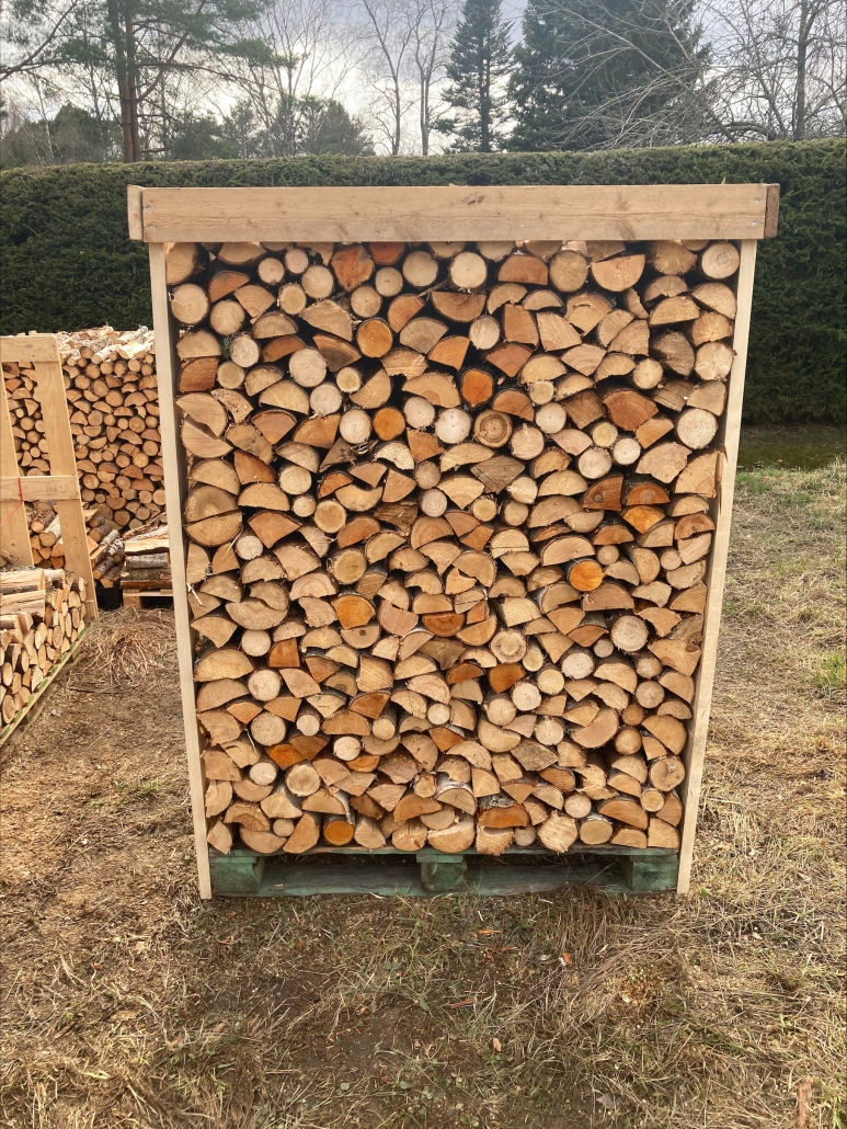 Brennholz RM kiste. Unser Brennholz ist aus nachhaltiger Forstwirtschaft und stammt aus der Region.